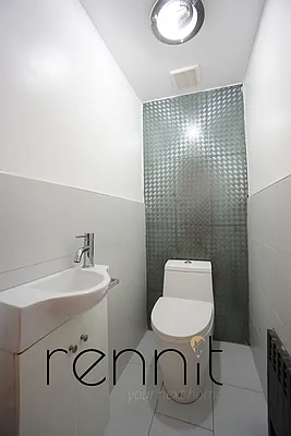 Rented by Rennit Inc. | media 10