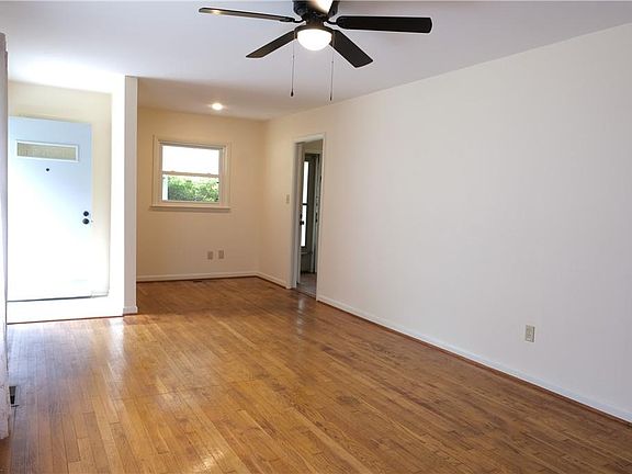 4th image of 57 Peters Ln