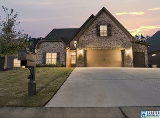 376 Strathaven Dr, Pelham, AL 35124