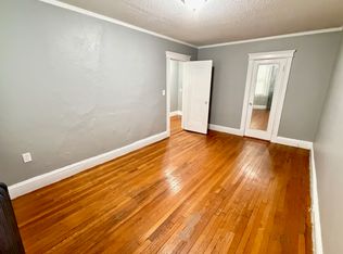 116 Riverway APT 3, Boston, MA 02215
