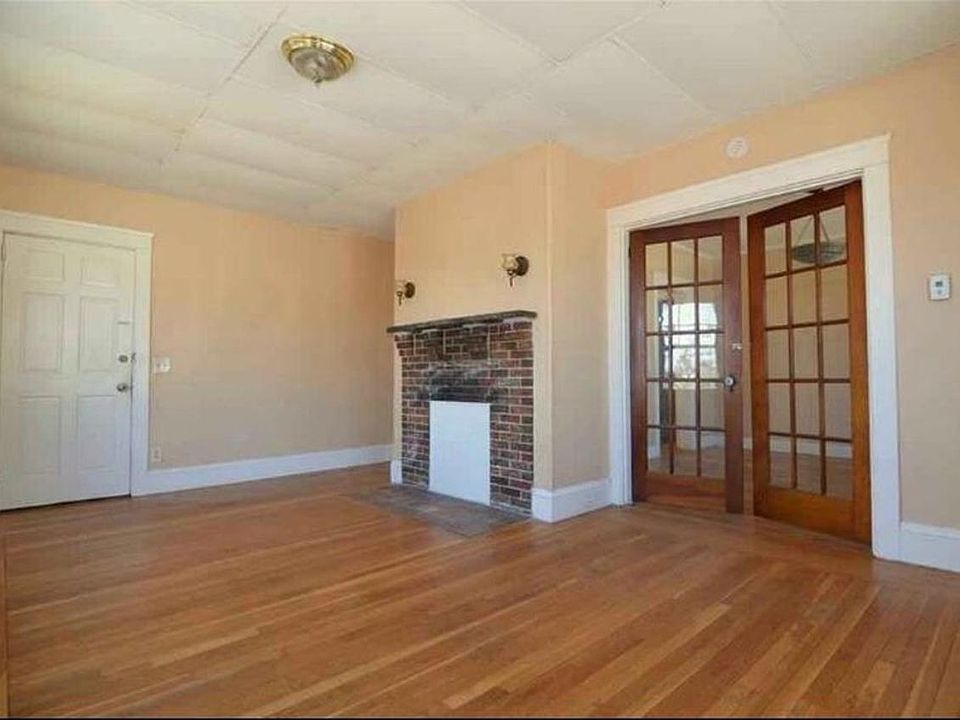 60 Huxley Ave 2, Providence, RI 02908 Zillow