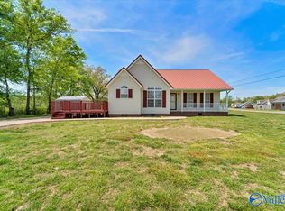 33 Ables Ln, Fayetteville, TN 37334