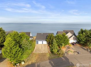314 Harbor View Loop SE, Ocean Shores, WA 98569