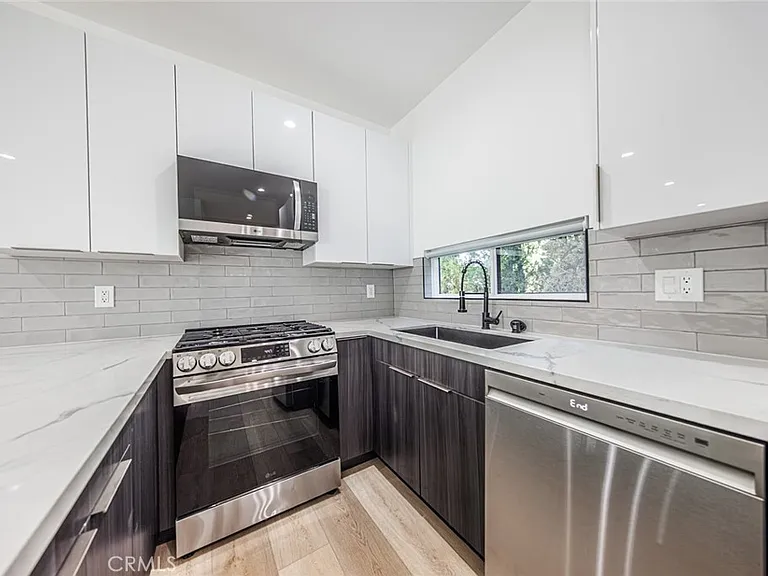 11313 Collins St #11311-2 — Photo 10