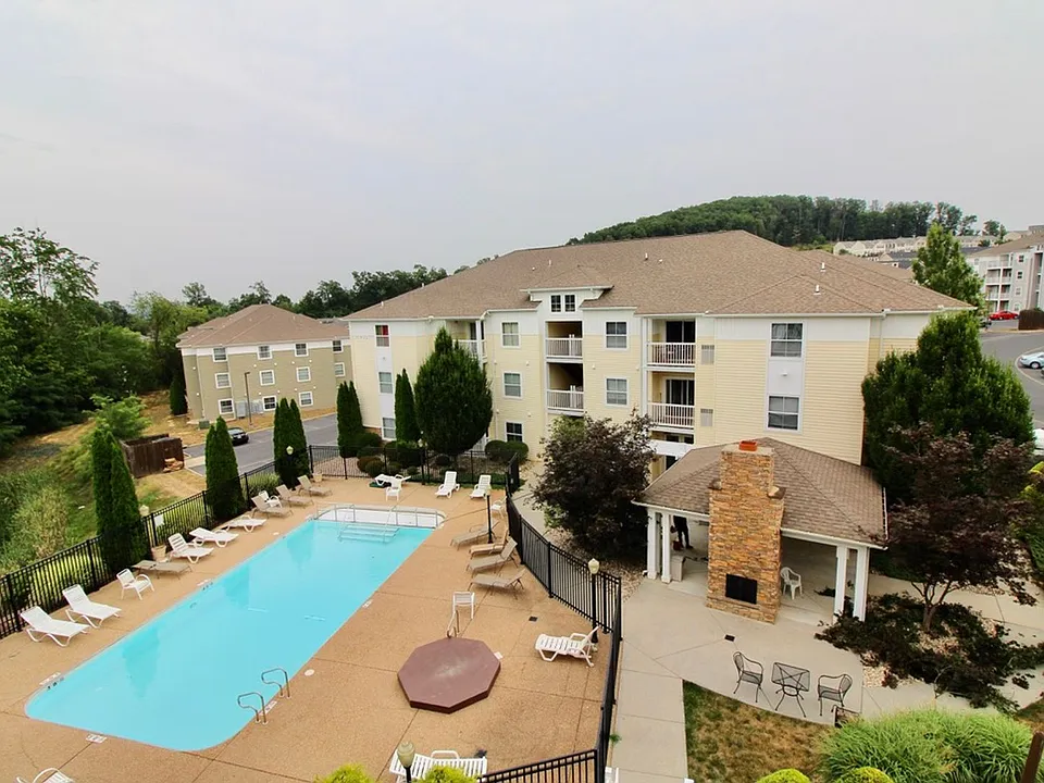 510 Davis Mills Dr #201