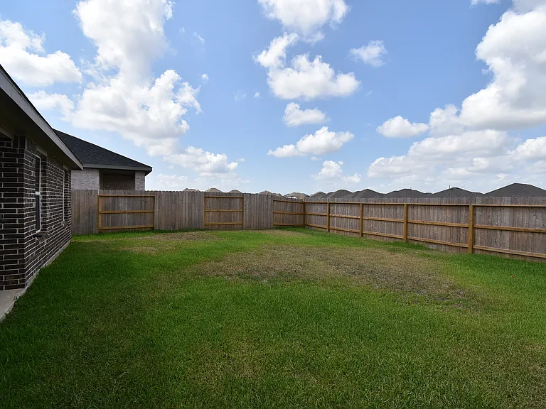 19811 Sparkling Sea Dr — Photo 46