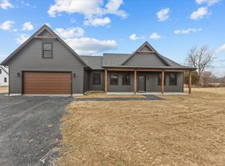 84 E Olive St #3, Grand Isle, VT 05458