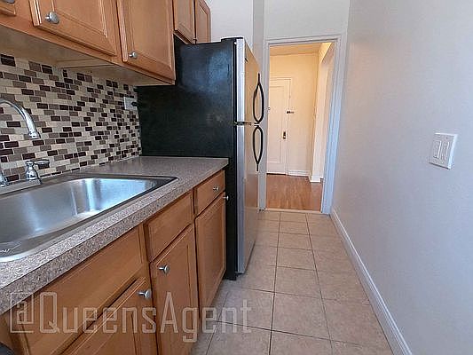 3rd image of 47-09 Skillman Ave #1E