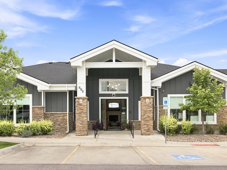 Building Photo 3