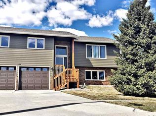 529 Fox Run Ct, Rapid City, SD 57701