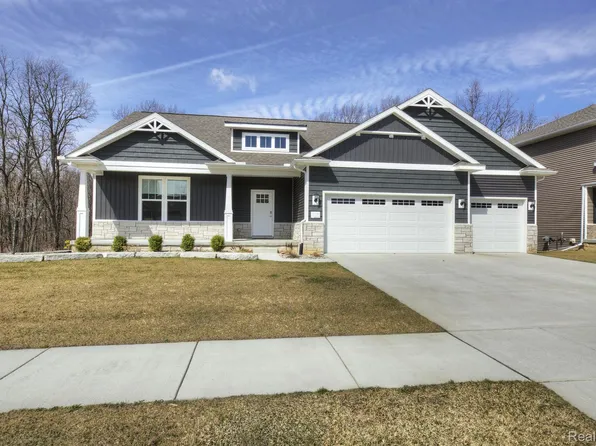 Moh 43 Birkdale Ln, Howell, MI 48843