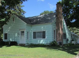 621 E Columbia St, Mason, MI 48854