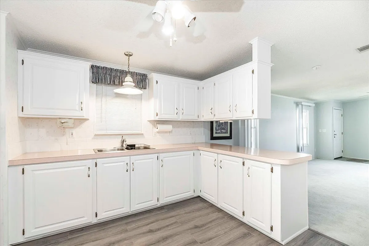 2 bed, 2.0 bath, 1092 sqft, $1,900 — Photo 4