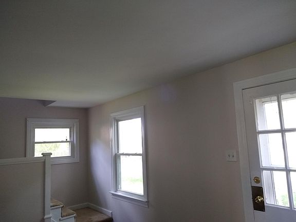 4th image of 633 Cove Blvd
