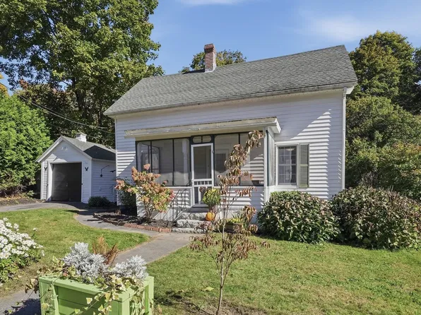 8 Orchard St, Westford, MA 01886
