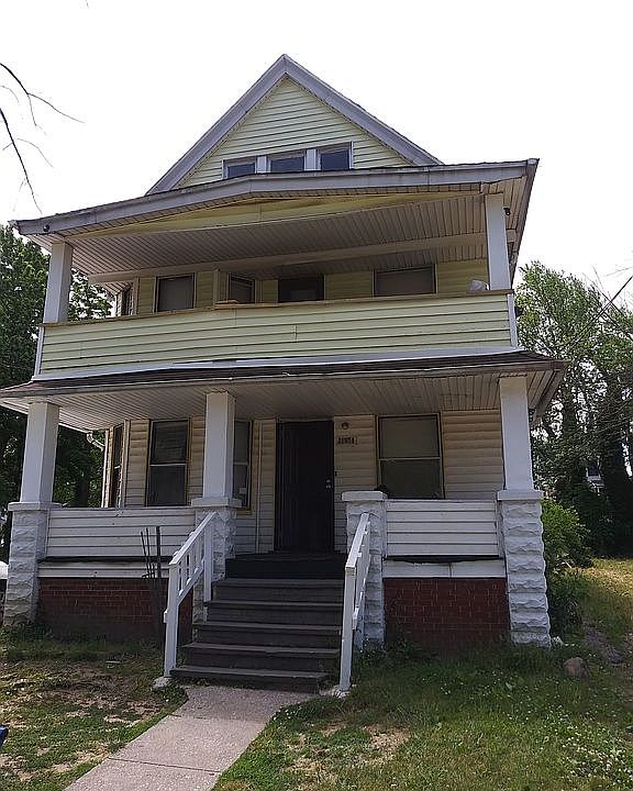 1st image of 11814 Forest Ave