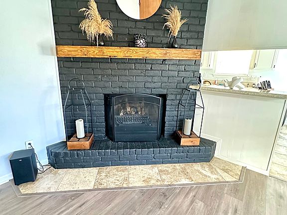2nd image of 2423 Fairgreen Dr