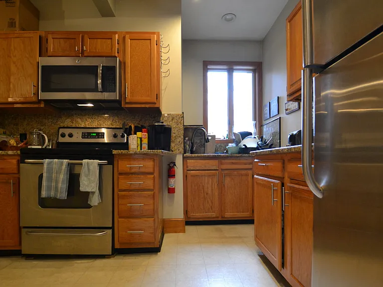 79 Easton St #1 — Photo 4