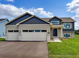 1683 Oak Ridge St, Hanover, MN 55341
