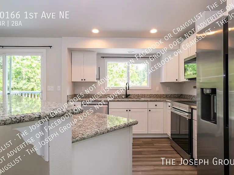 20166 1st Ave NE — Photo 11