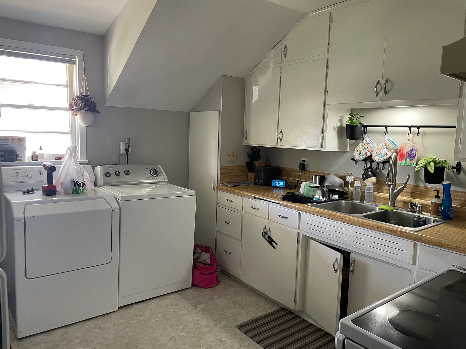315 1/2 S Willow St — Photo 4