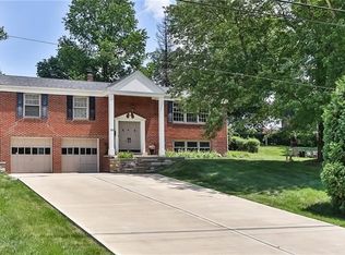 1321 Rose Cir, Pittsburgh, PA 15241