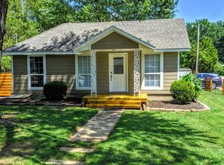 1238 S Dunn Ave, Fayetteville, AR 72701