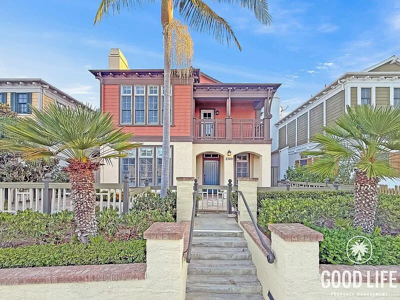 2709 Bungalow Pl