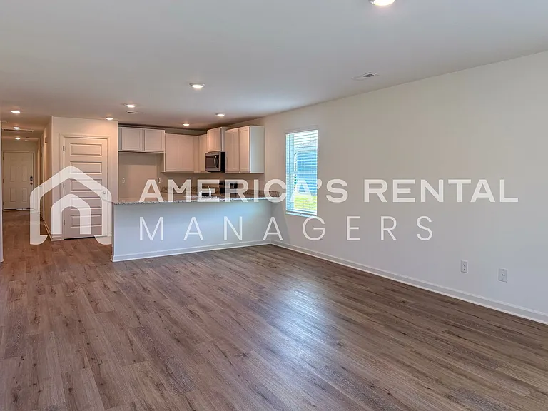 18584 Caffee Dr — Photo 17