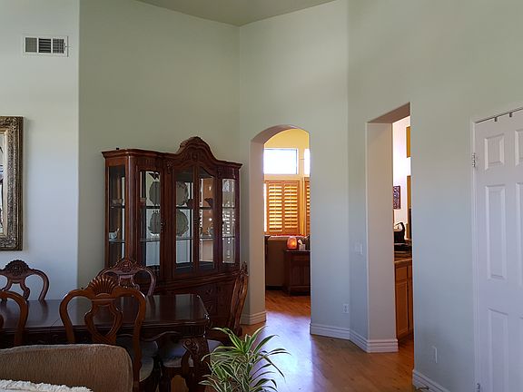 5th image of 25044 Country Fair Dr