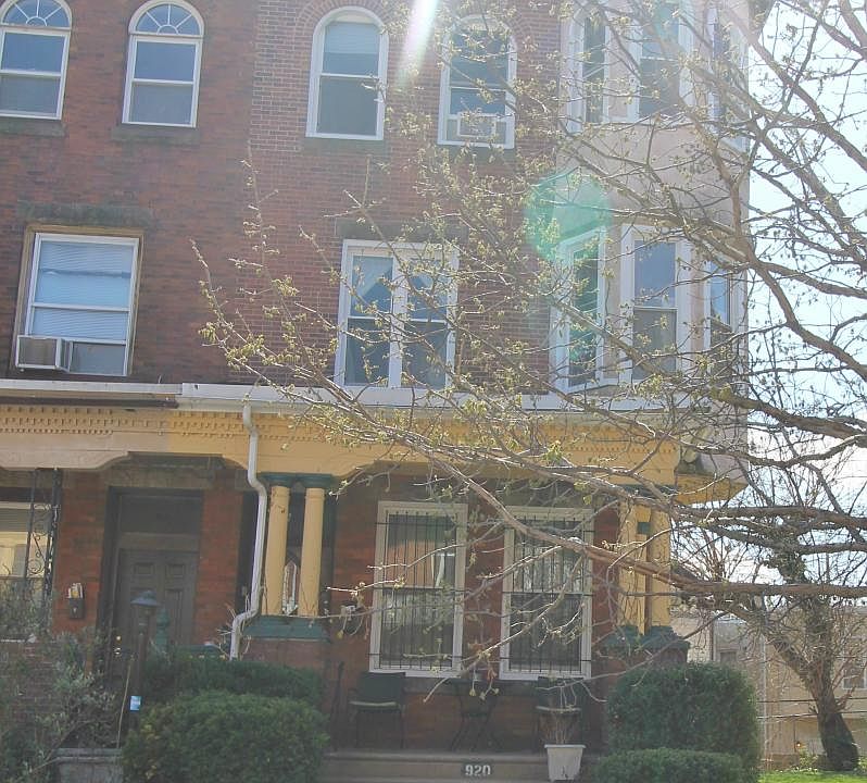 1st image of 920 S Saint Bernard St #2