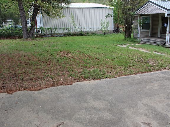 3rd image of 107 Shoreline Dr
