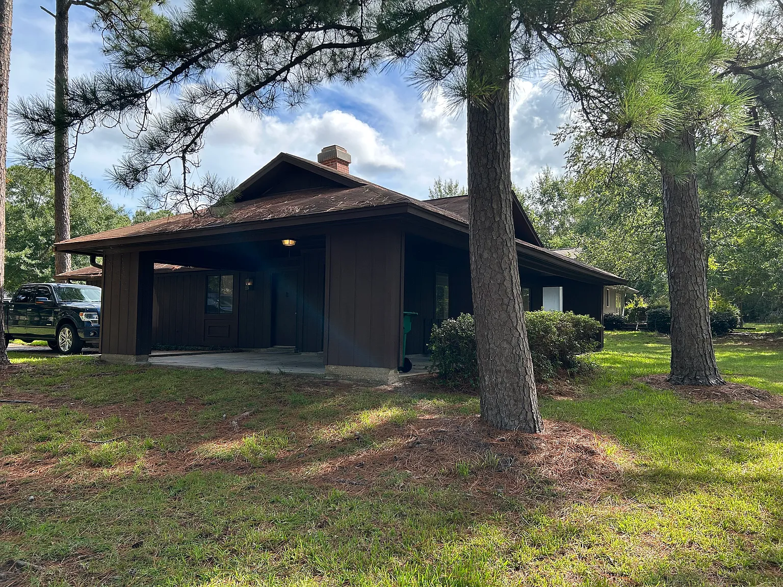 3 bed, 1400 sqft, $1,625 — Photo 2