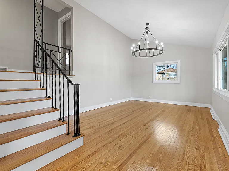 5130 Williams St — Photo 2