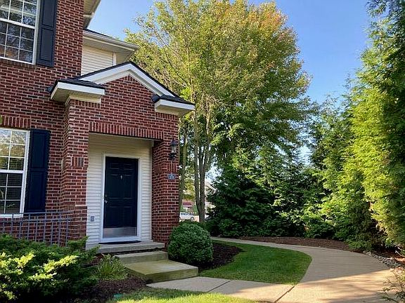 2nd image of 229 Scio Village Ct Unit 211
