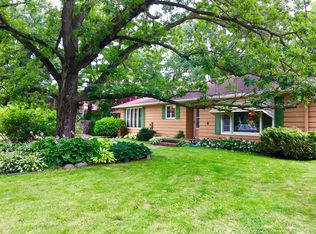 4805 Dominick Dr, Minnetonka, MN 55343