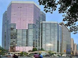 1001 Bay St #1118, Toronto, ON M5S 3A6