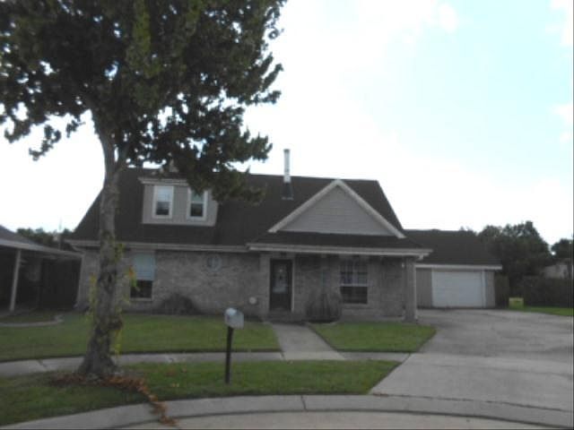 1st image of 2617 Woods Dr