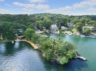 29 Lines Ave, Hopatcong, NJ 07843