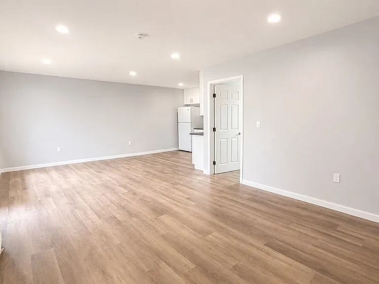 5000 W Coliseum St — Photo 18