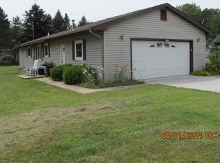3873 Tower Hill Rd, Houghton Lake, MI 48629