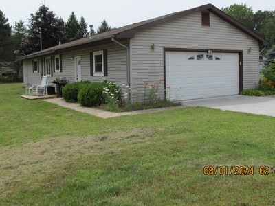 3873 Tower Hill Rd, Houghton Lake, MI, 48629