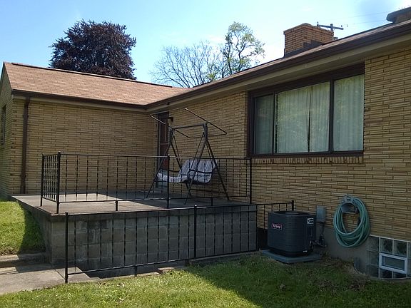 Rear patio, walkout basement