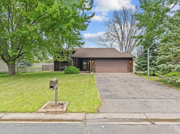 15384 92nd Pl N, Maple Grove, MN 55369