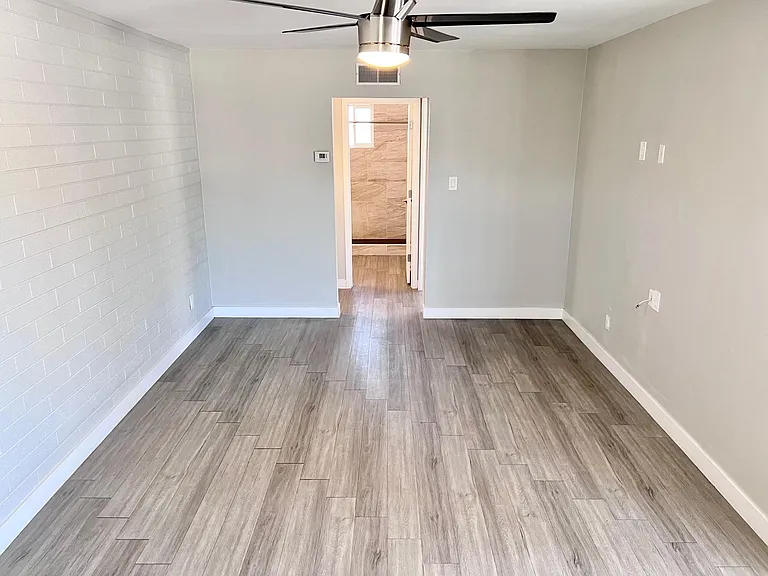 2625 E Turney Ave #1 — Photo 18
