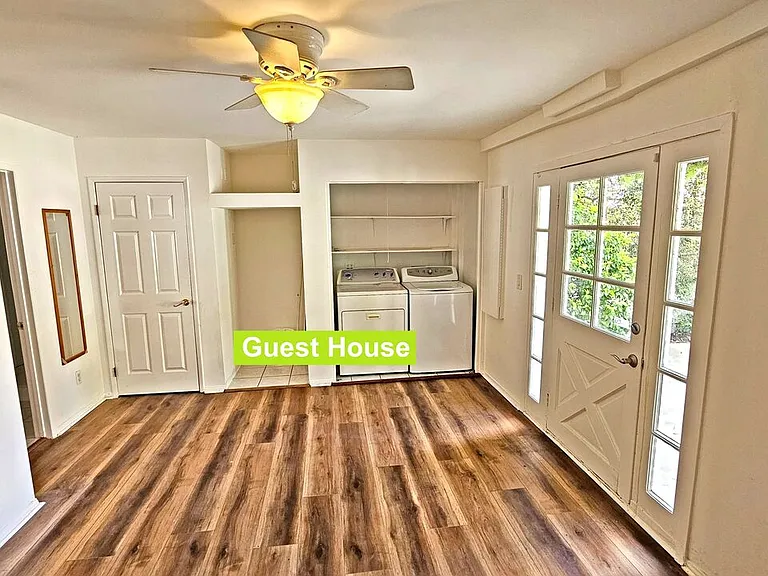 132 S La Peer Dr — Photo 32