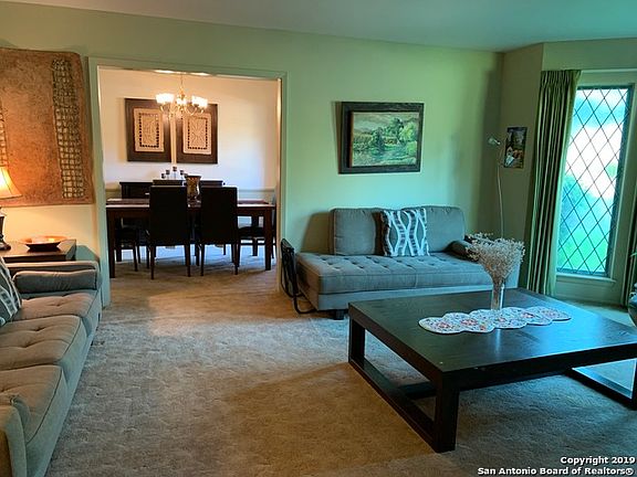 4th image of 906 Serenade Dr