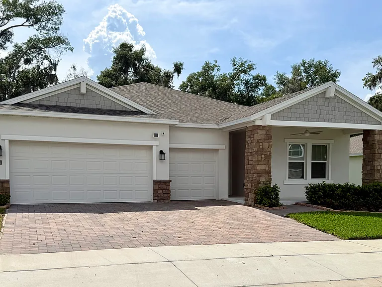 3198 Country Side Dr — Photo 2