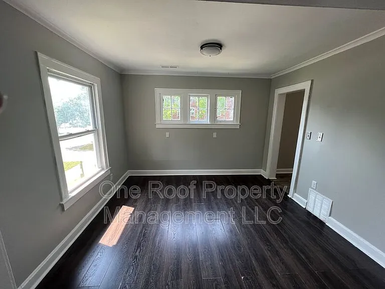 2450 Benton Blvd #B — Photo 13