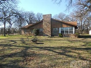 100 1st St, Bridgeport, TX 76426